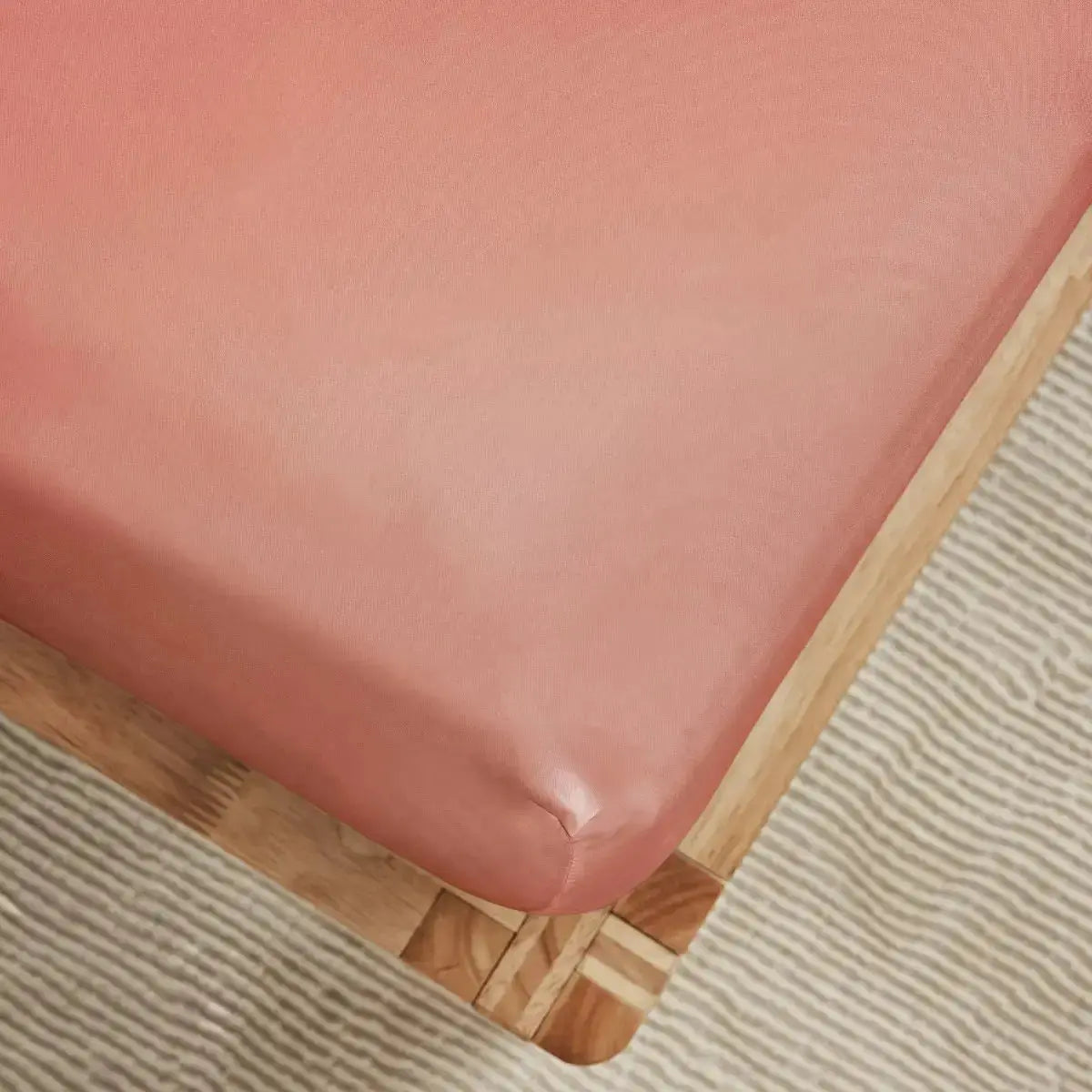 Airy CleanBamboo® Sateen+ Fitted Sheet